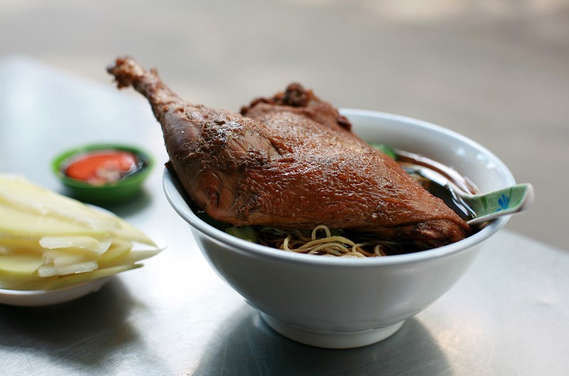 Trải nghiệm 14 quán mì vịt tiềm thơm ngon nhất nhì Sài Gòn